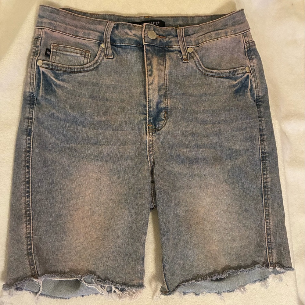 Judy Blue Pink Wash High Rise Stretch Denim Frayed Hem Bermuda Shorts EUC M  6-8